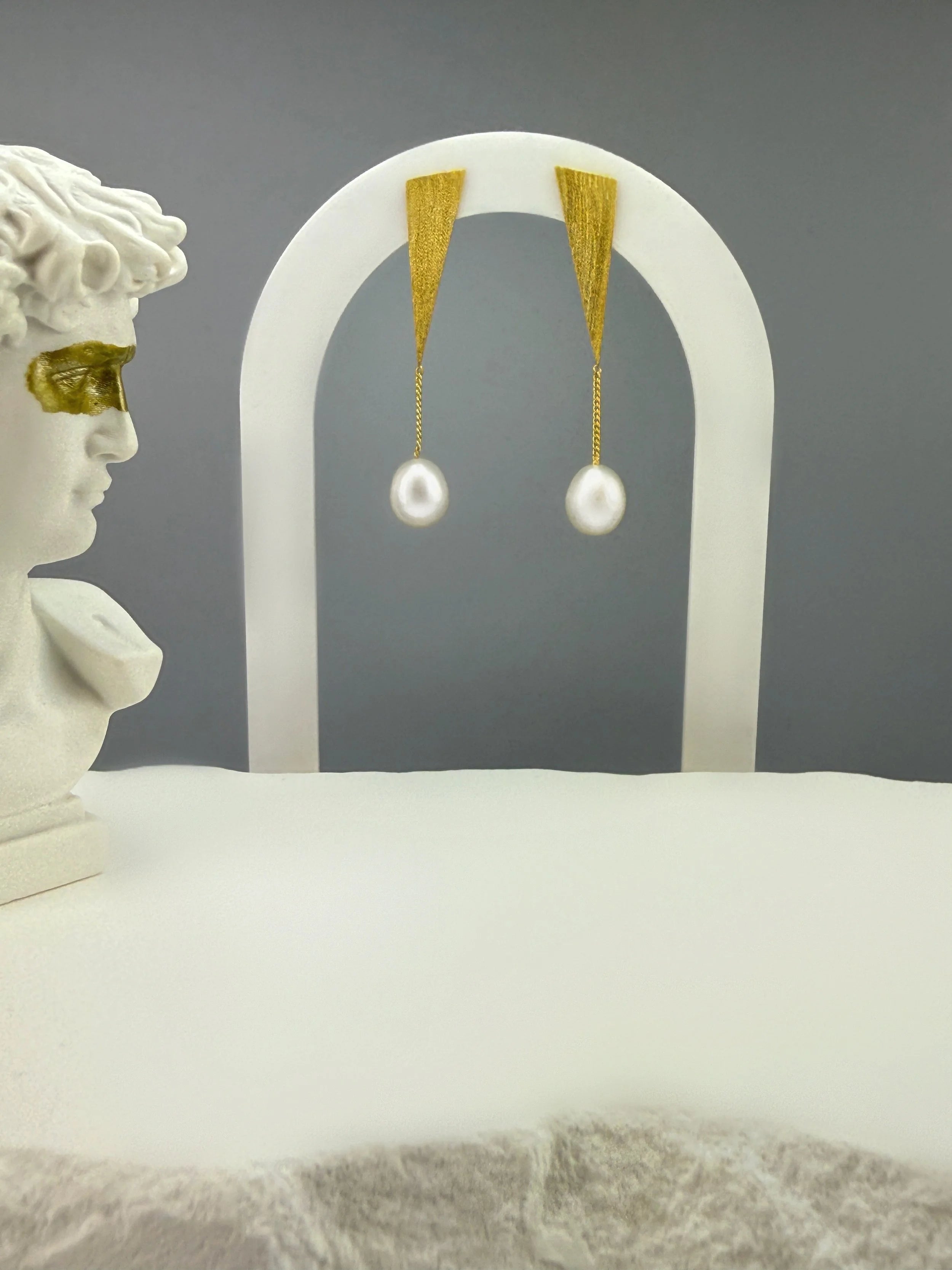 18 K Gold 925 Sterling Silver Geometric Pearl Drop Earrings – Elegant & Minimalist